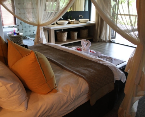 1._manyeleti1 Elephant Plains Game Lodge