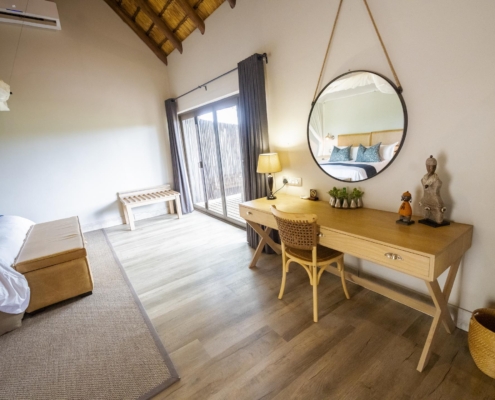 _jc131092 Elephant Plains Game Lodge