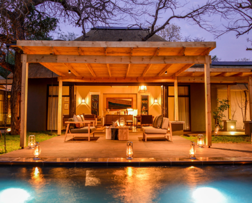 lion_sands_hinkwenu_residence_night_time Lion Sands Tinga Lodge