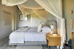 lion_sands_river_lodge_luxury_room_11 Sabi Sand Lodges - Umkumbe Safari Lodge