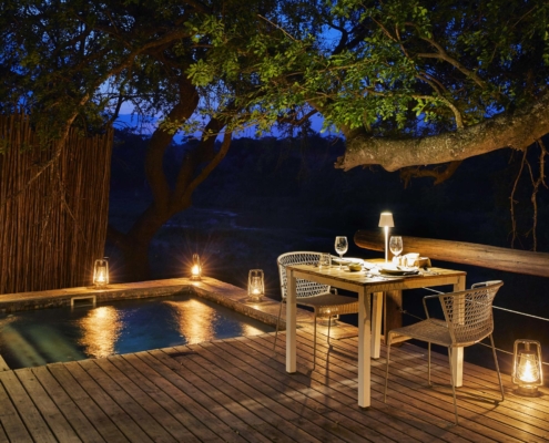 lion_sands_tinga_lodge_suite_in_room_dining1 Lion Sands Tinga Lodge