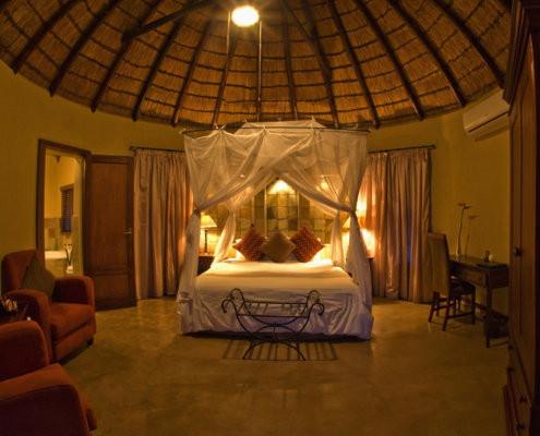 wetu rondavels1 Elephant Plains Game Lodge