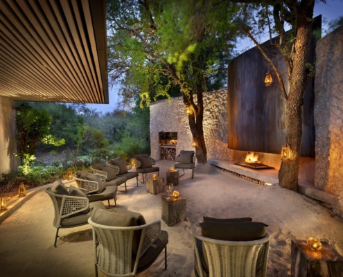 mapogo_boma1 Cheetah Plains Lodge