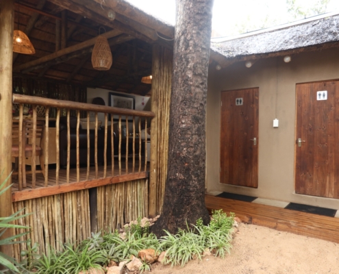 TV Bar Side Entrance Langa Langa Safari Camp - Sabi Sand Lodges - Sabi Sand Game Reserve